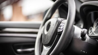 quick-thinking in a roadside emergency quick-thinking in a roadside emergency