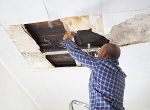 How to prevent water leaks in your holiday home How to prevent water leaks in your holiday home