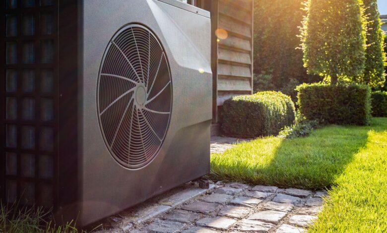 Discover Year-Round Comfort with Heat Pumps Discover Year-Round Comfort with Heat Pumps