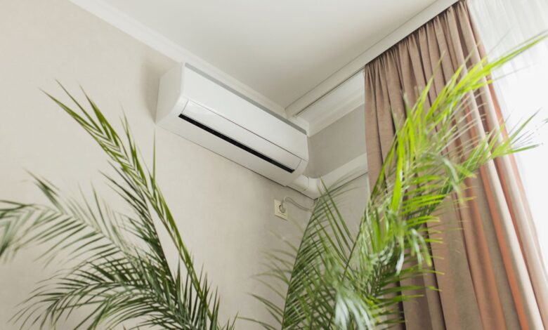 Why Your AC Isn’t Removing Humidity in Collin County: Causes and Fixes